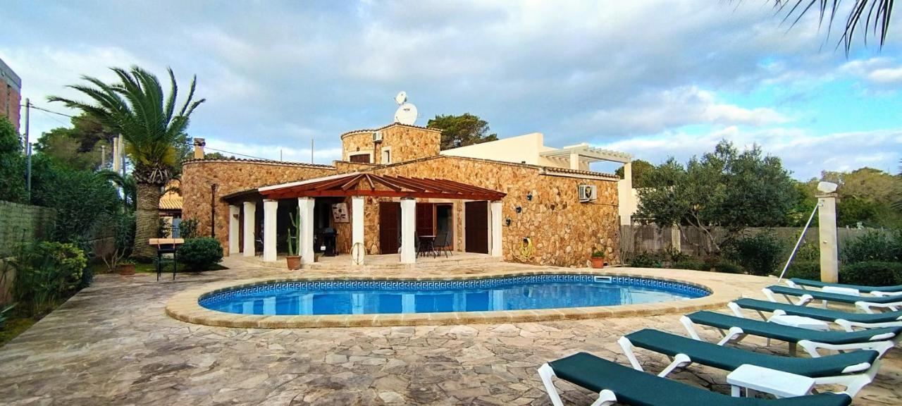 Villa Sanchez In Strandnahe Mit Pool, Jacuzzi, Klima, Wifi, Gas Bbq Сантаний Екстериор снимка
