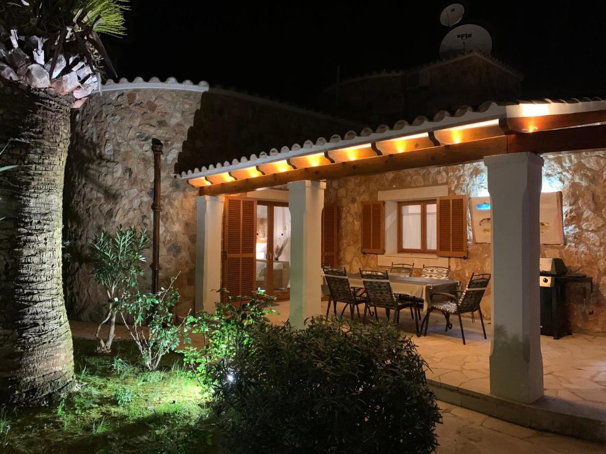 Villa Sanchez In Strandnahe Mit Pool, Jacuzzi, Klima, Wifi, Gas Bbq Сантаний Екстериор снимка