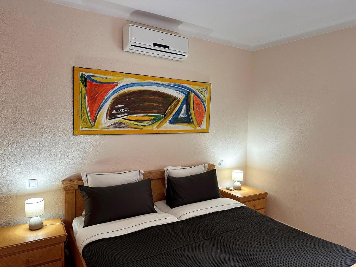 Villa Sanchez In Strandnahe Mit Pool, Jacuzzi, Klima, Wifi, Gas Bbq Сантаний Екстериор снимка