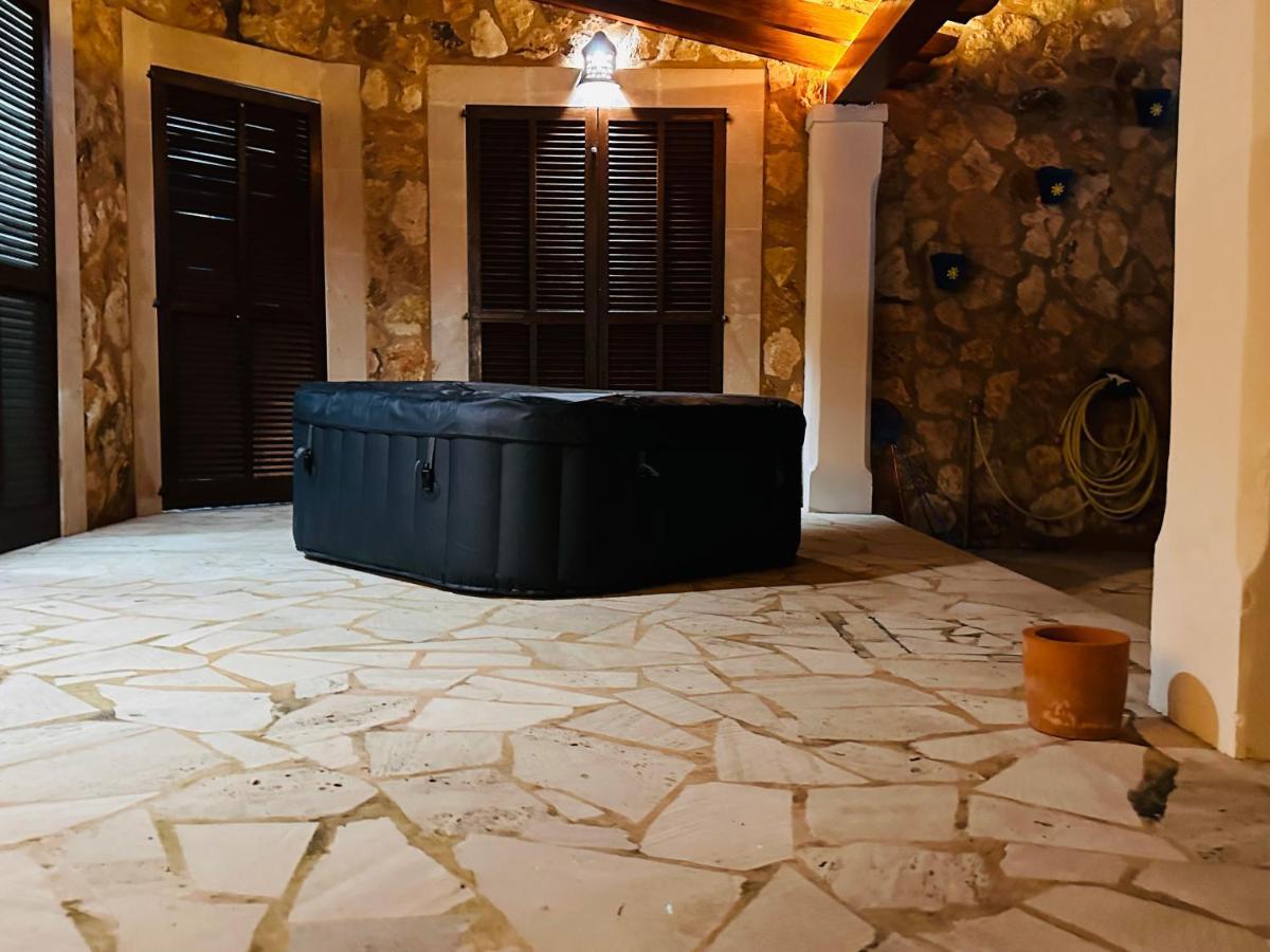 Villa Sanchez In Strandnahe Mit Pool, Jacuzzi, Klima, Wifi, Gas Bbq Сантаний Екстериор снимка